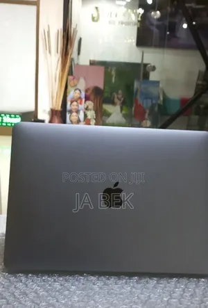 New Laptop Apple MacBook Air 2020 M1 8GB Apple M1 SSD 256GB