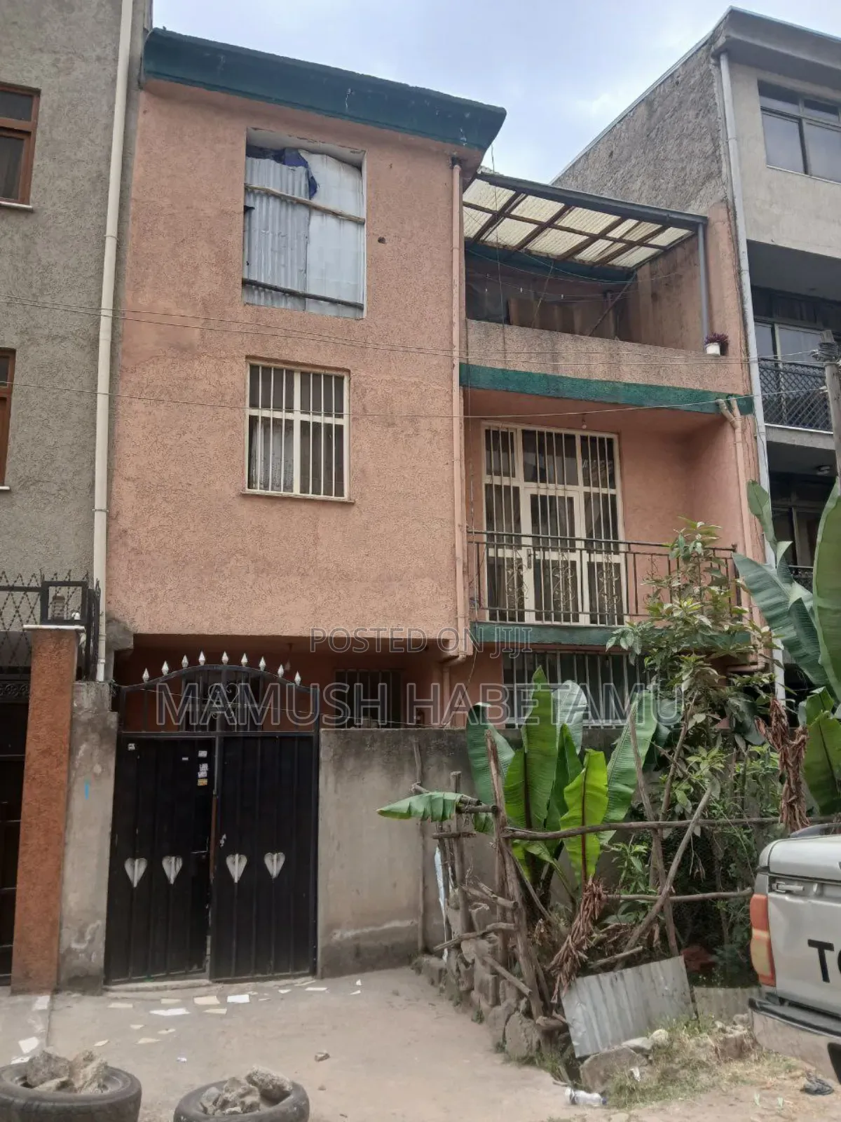 5bdrm House in አዲስ አበባ, Nifas Silk-Lafto for sale
