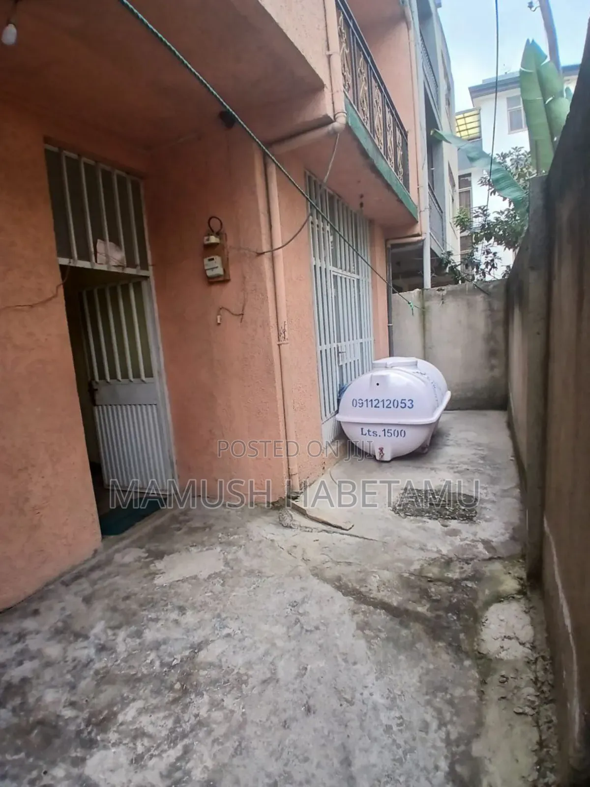 5bdrm House in አዲስ አበባ, Nifas Silk-Lafto for sale