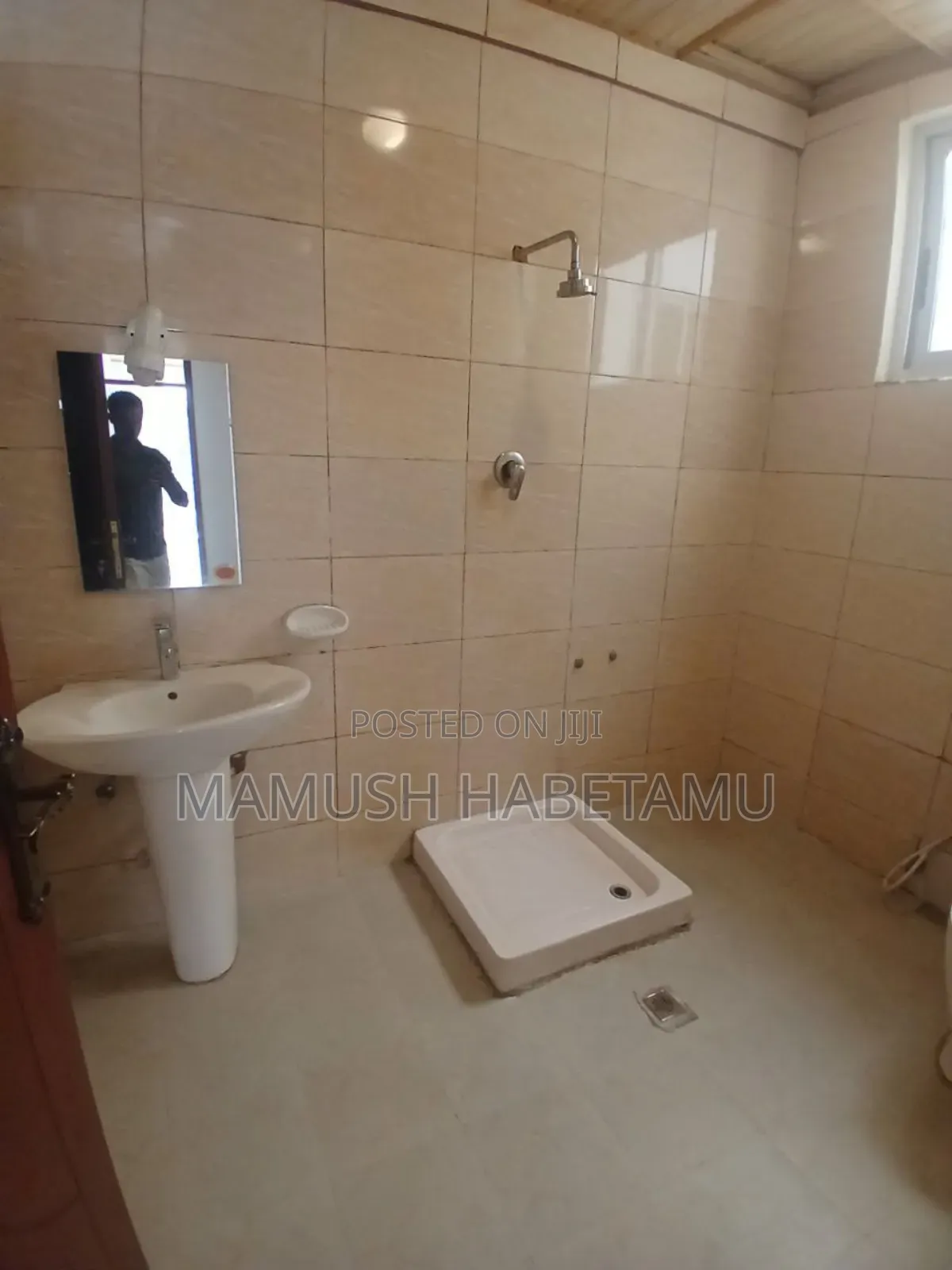 Furnished 6bdrm House in አዲስ አበባ, Nifas Silk-Lafto for sale