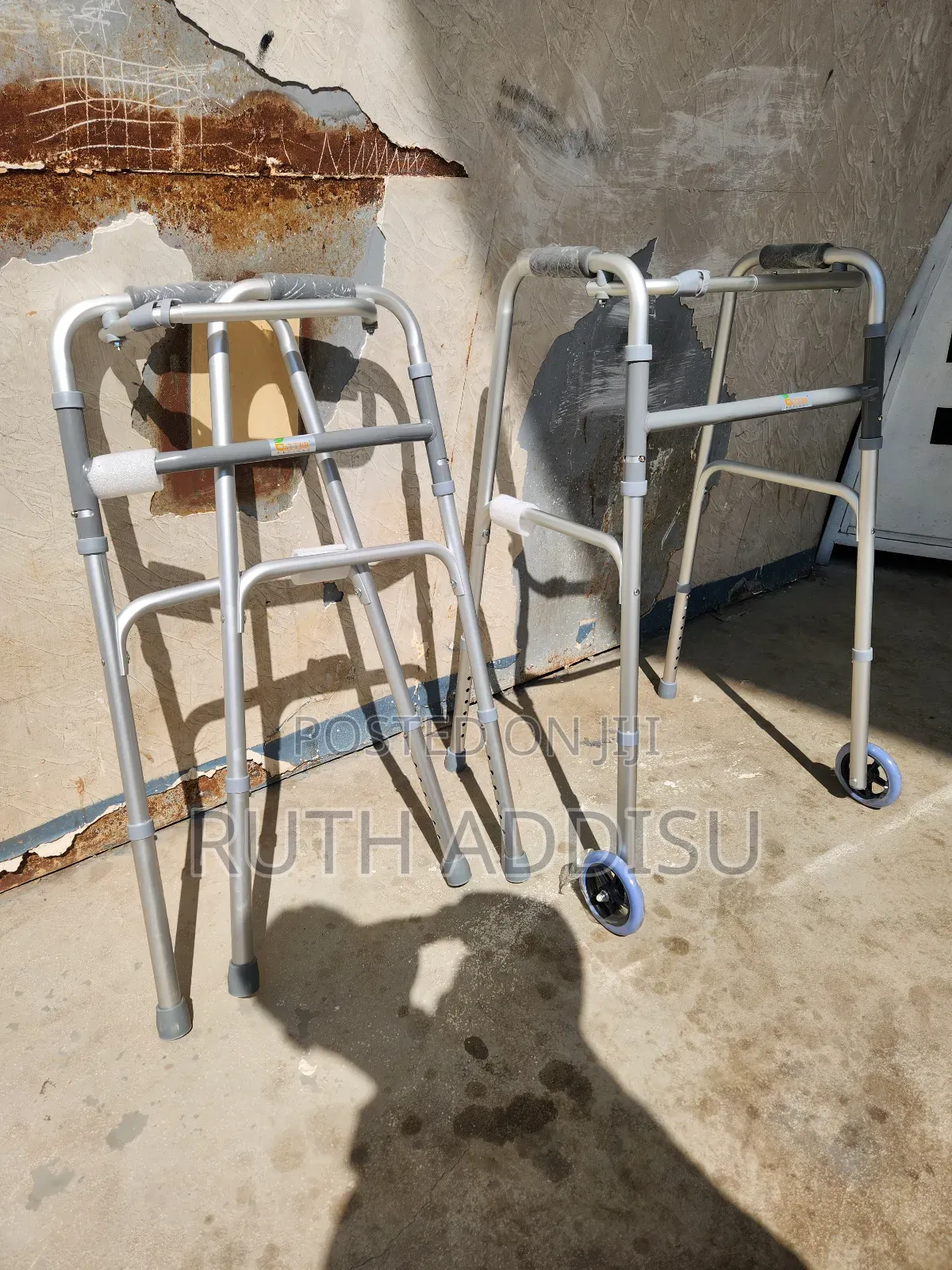 Frontal Wheels Walker