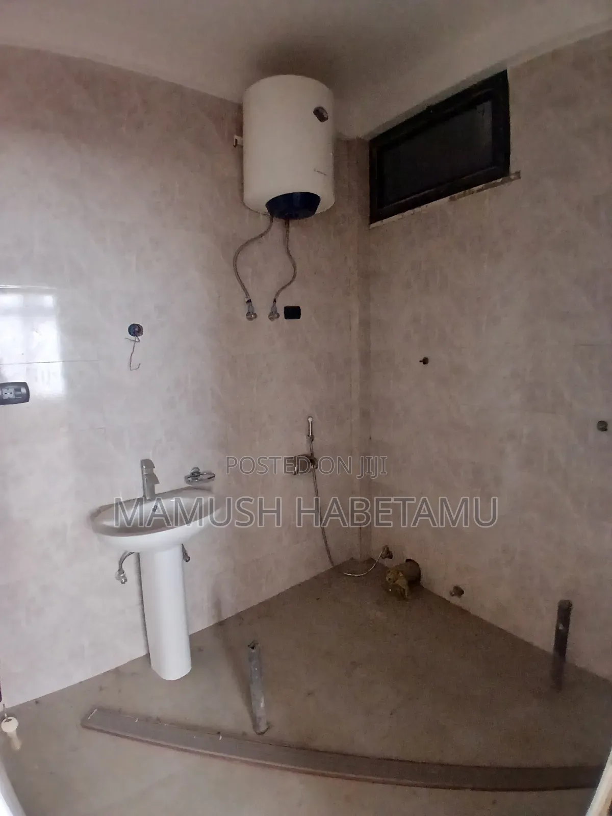 Furnished 6bdrm House in አዲስ አበባ, Nifas Silk-Lafto for sale