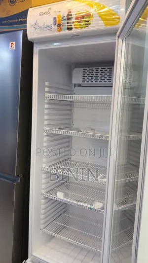 Photo - Display Fridges Showcase 370-Litters Deliver