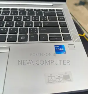 New Laptop HP OmniBook 5 Flip 16GB Intel Core 7 SSD 512GB