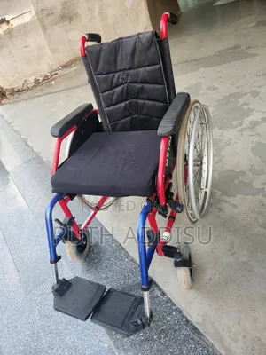 Photo - Wheelchair段考brand New Foldable Made in Usa Myra Wheelchair報名wheelchair
