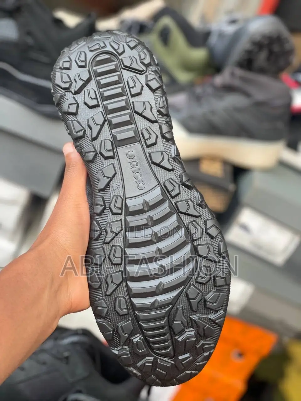 Ecco Light Weight Men's Shoe Fashion