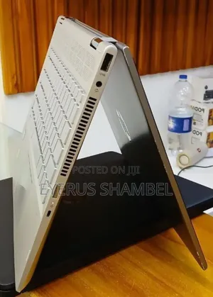 New Laptop HP Pavilion X360 8GB Intel Core I7 SSD 512GB