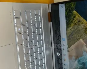 New Laptop HP Pavilion X360 8GB Intel Core I7 SSD 512GB