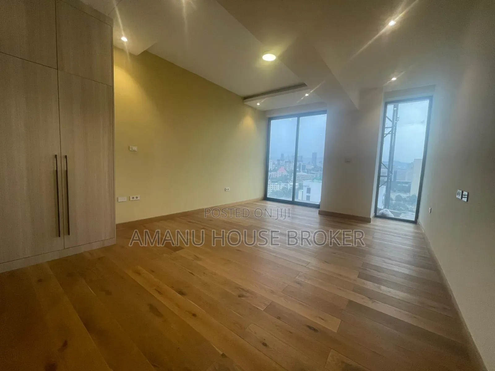 4bdrm Apartment in Addis Abeba, Kirkos for rent