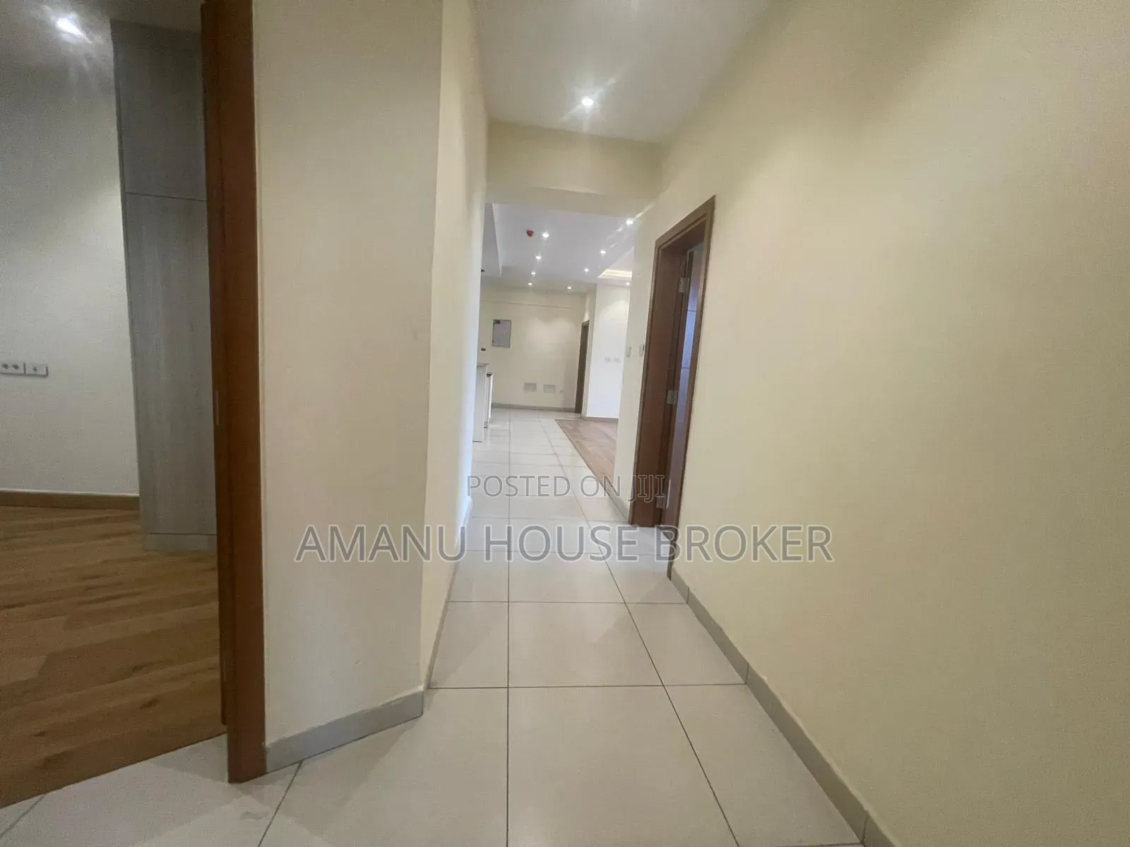 4bdrm Apartment in Addis Abeba, Kirkos for rent