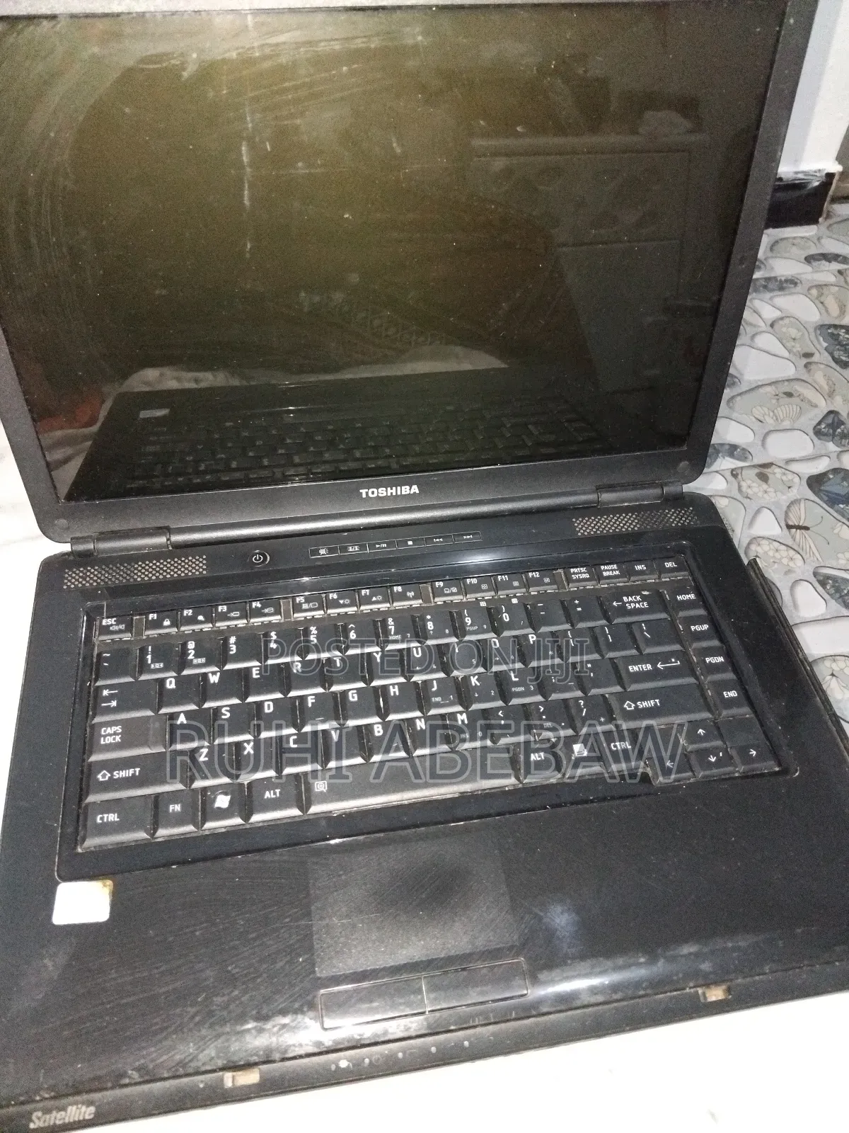 Laptop Toshiba Satellite L305D 3GB Intel Pentium HDD 250GB