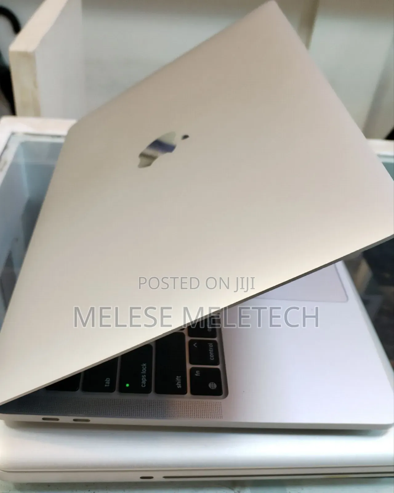 New Laptop Apple MacBook Pro M1 16GB Apple M1 SSD 512GB