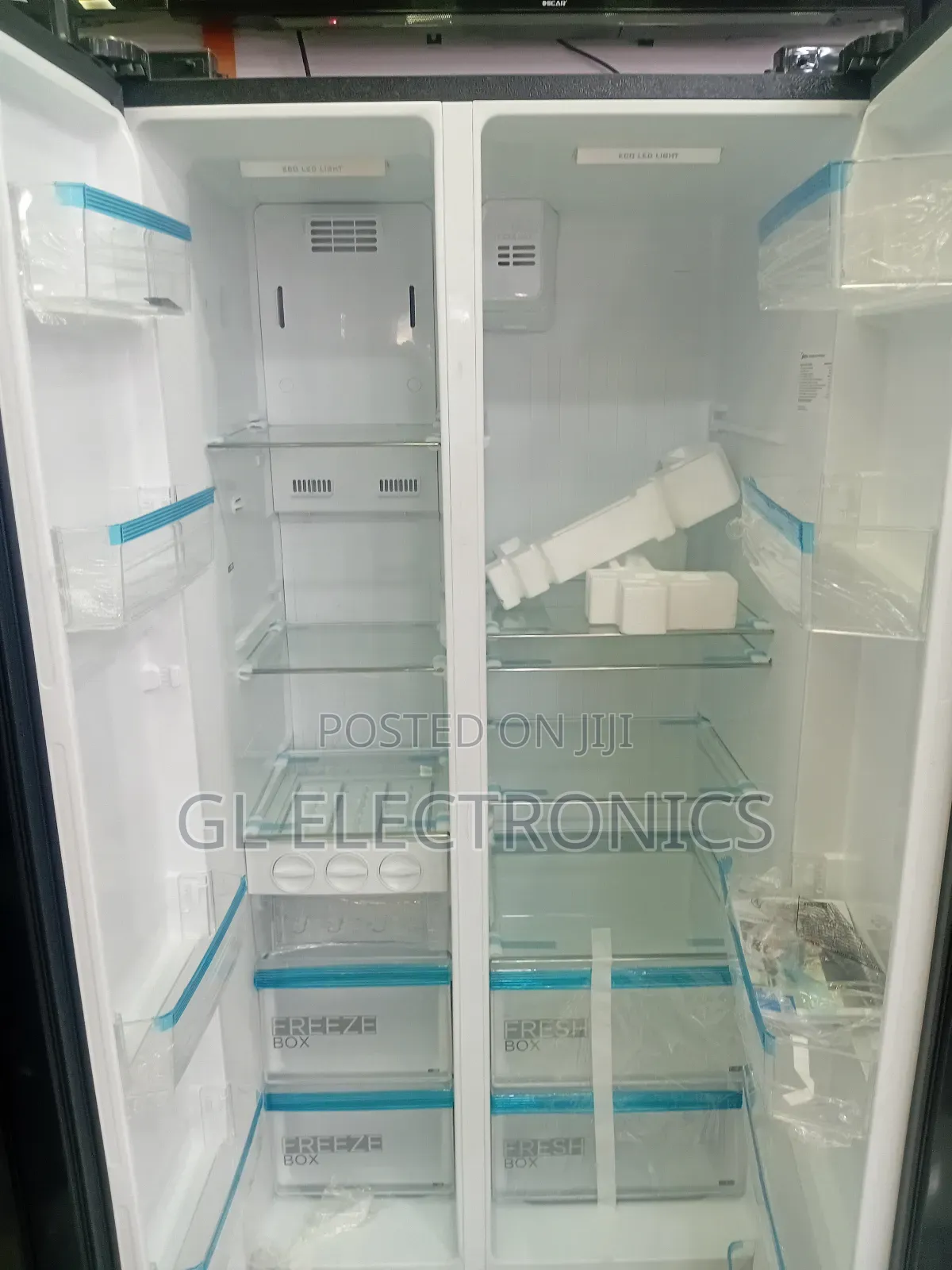 Media Refergrator Side by Side