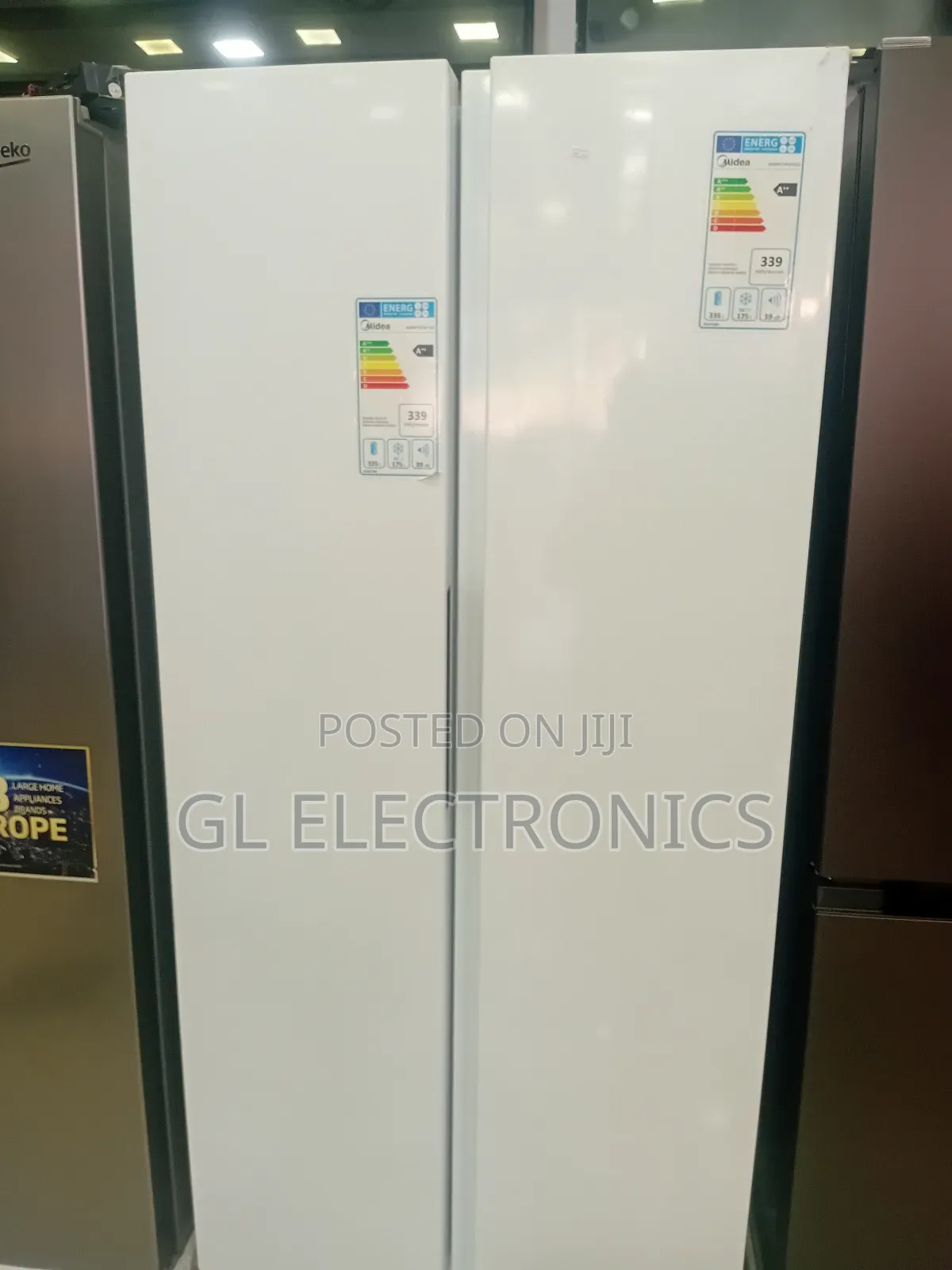 Media Refergrator 715 in White Colour