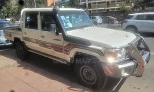 Toyota Mark II 2022 White