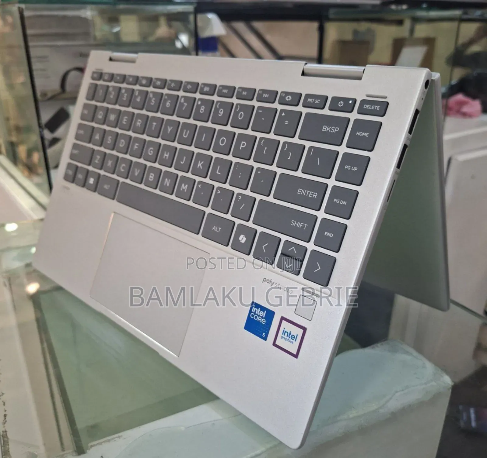 New Laptop HP Envy X360 8GB Intel Core 5 SSD 512GB