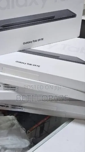 Photo - New Samsung Galaxy Tab S9 FE 128 GB Black