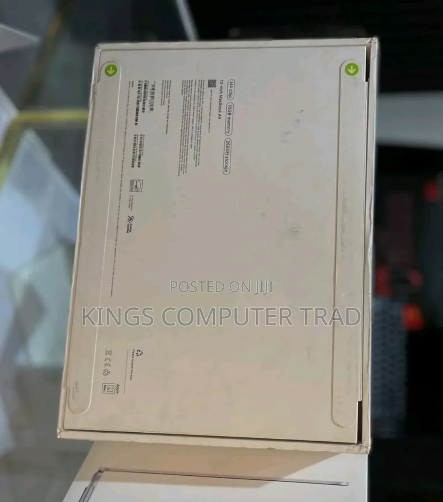 New Laptop Apple MacBook Air 16GB Apple M4 SSD 256GB