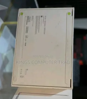 New Laptop Apple MacBook Air 16GB Apple M4 SSD 256GB