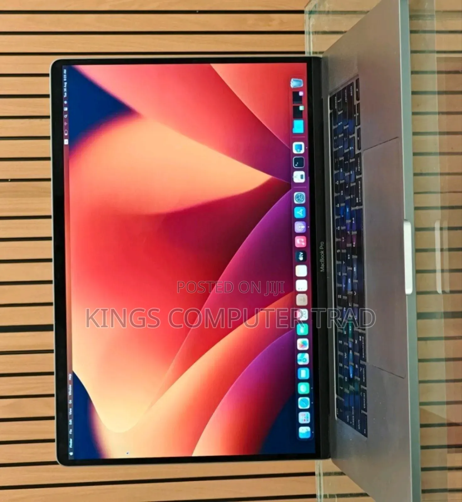 New Laptop Apple MacBook Pro 2019 16GB Intel Core i7 SSD 512GB