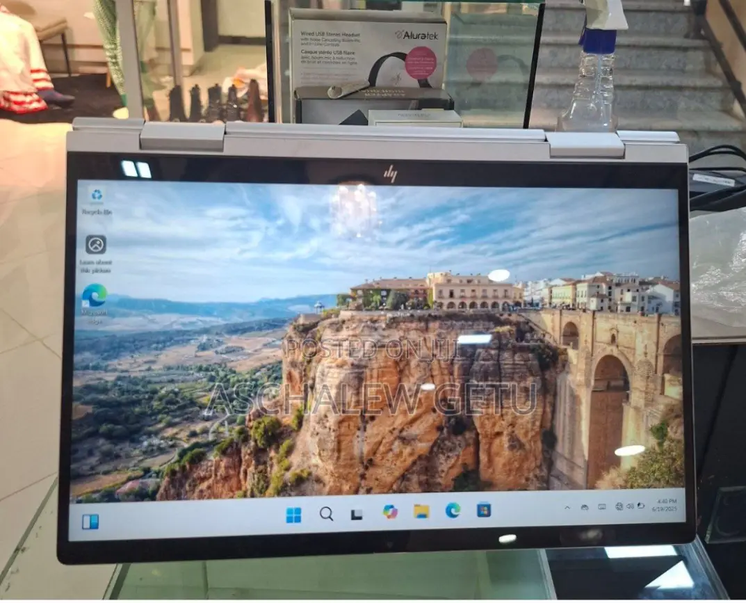 New Laptop HP Envy X360 8GB Intel Core 5 SSD 512GB