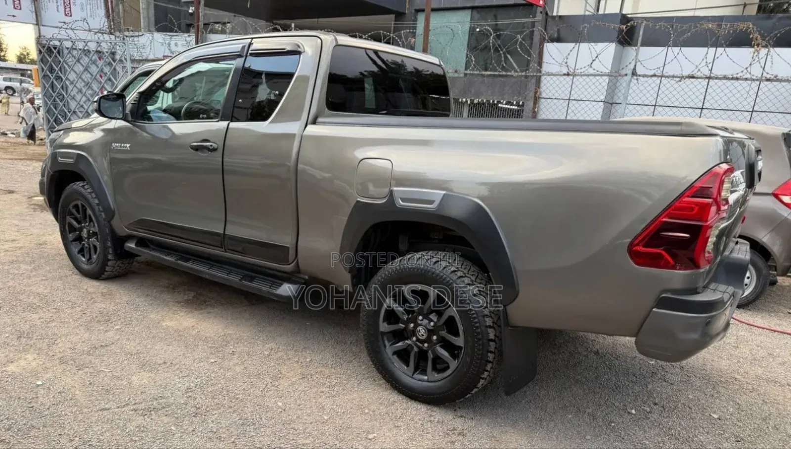 Toyota Hilux 2021 Gray