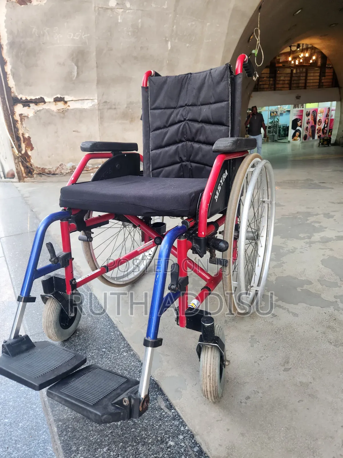 Foldable Myryard Normal Wheelchair European Standard Wheelchair