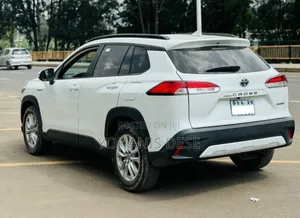 Toyota Corolla Cross 2024 White