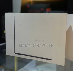 Photo - New Laptop Apple MacBook Air 2025 M4 13-Inch 16GB Apple M4 SSD 256GB