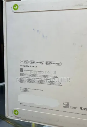 New Laptop Apple MacBook Air 2025 M4 13-Inch 16GB Apple M4 SSD 256GB