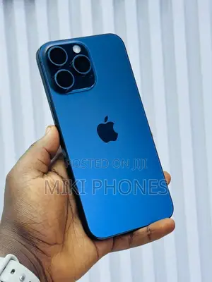 Photo - New Apple iPhone 15 Pro Max 512 GB Blue
