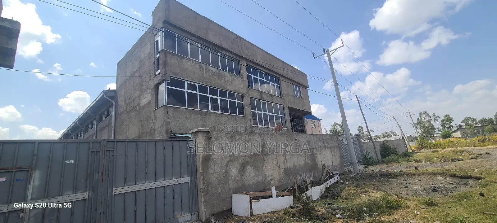 የሚሸጥ መጋዘን Warehouse for Sale,