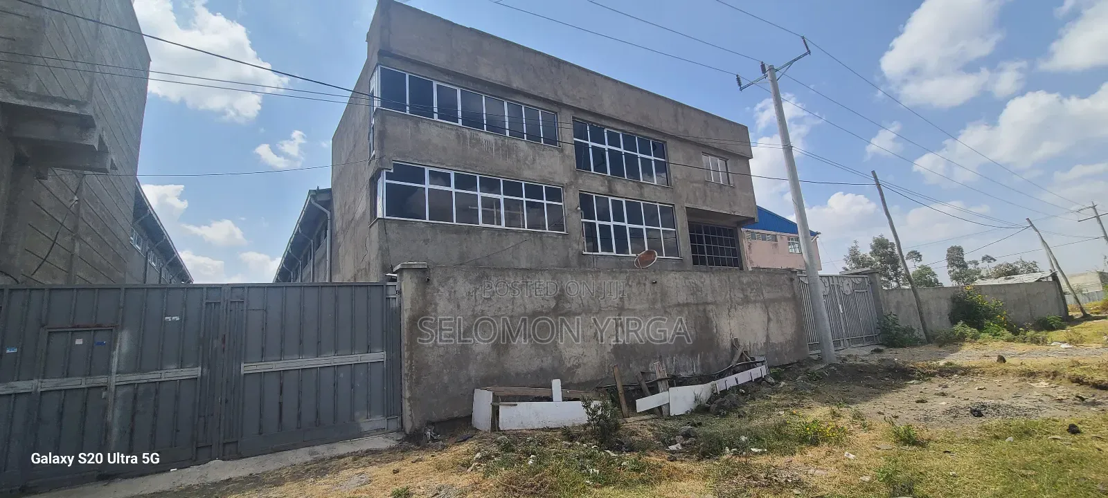 የሚሸጥ መጋዘን Warehouse for Sale,