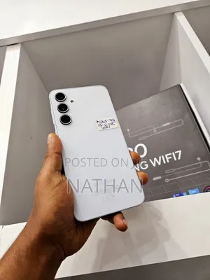 Photo - New Samsung Galaxy A35 256 GB White