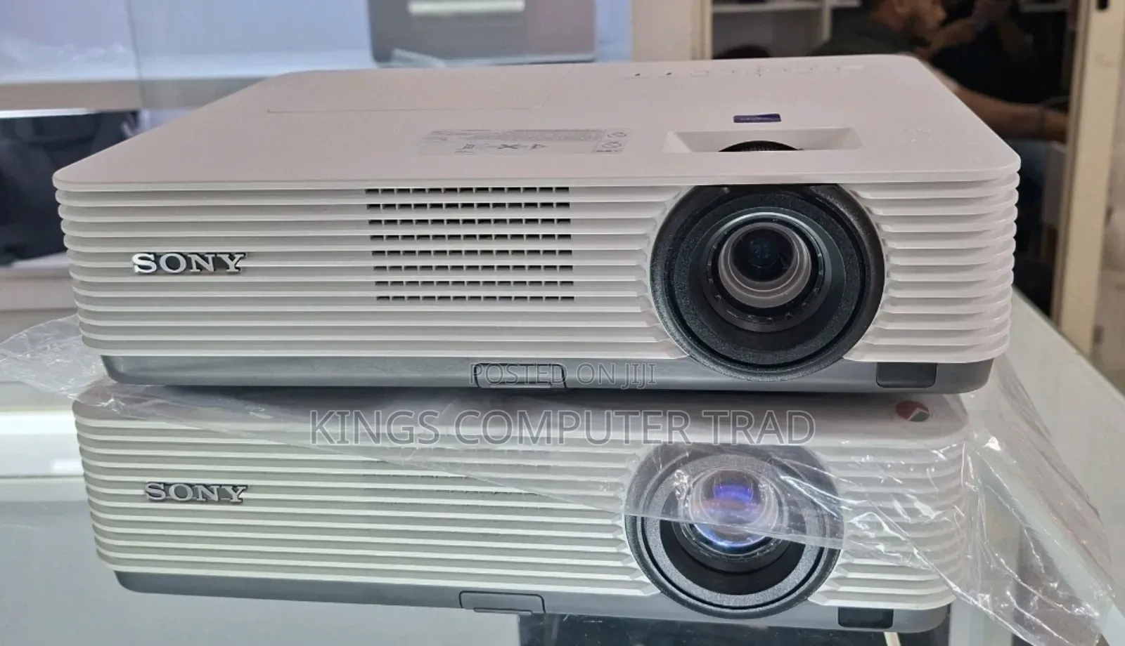 Sony VPL-Dx221 Projector