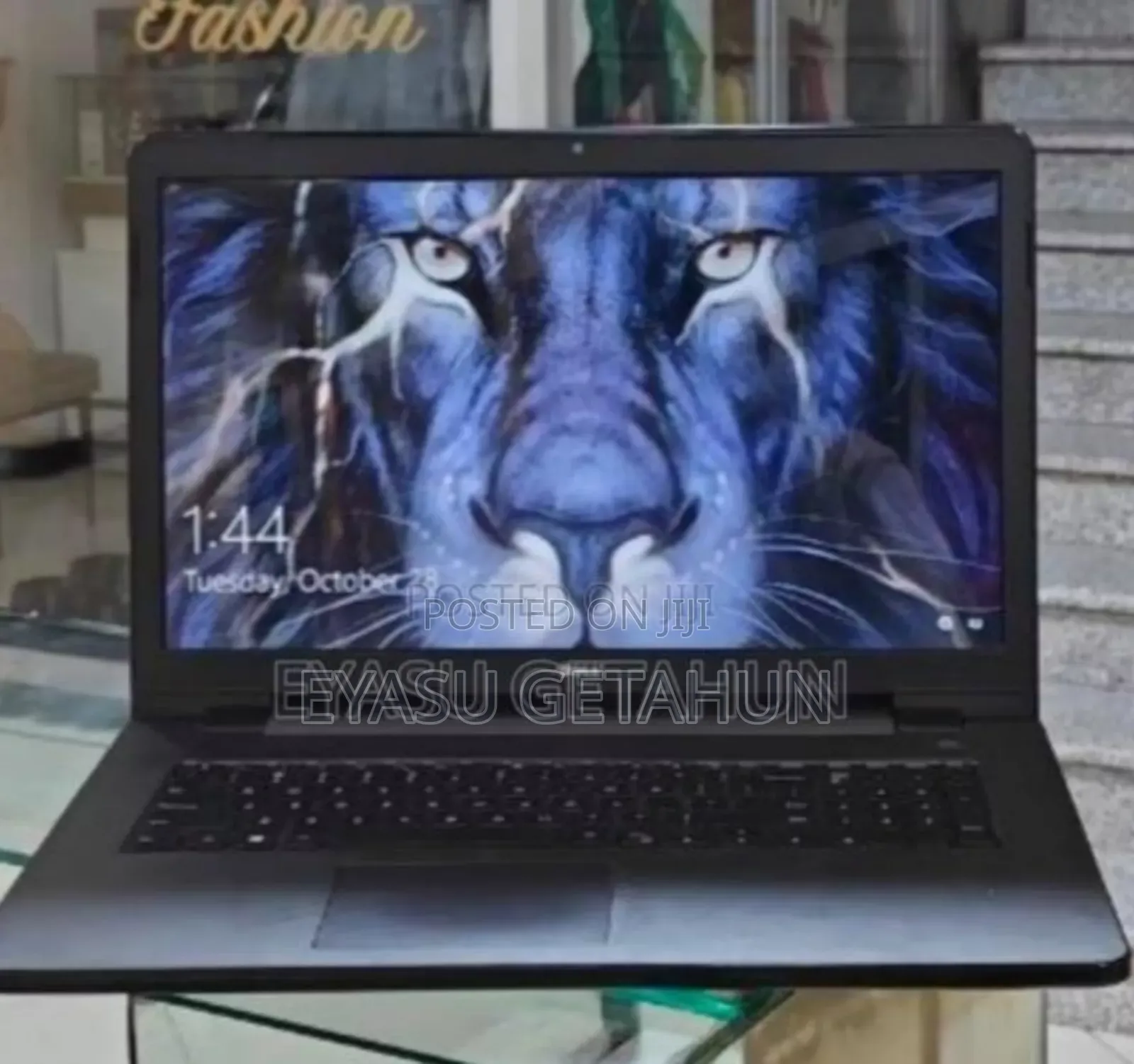 New Laptop Dell Inspiron 17 5755 6GB AMD A4 SSD 1T