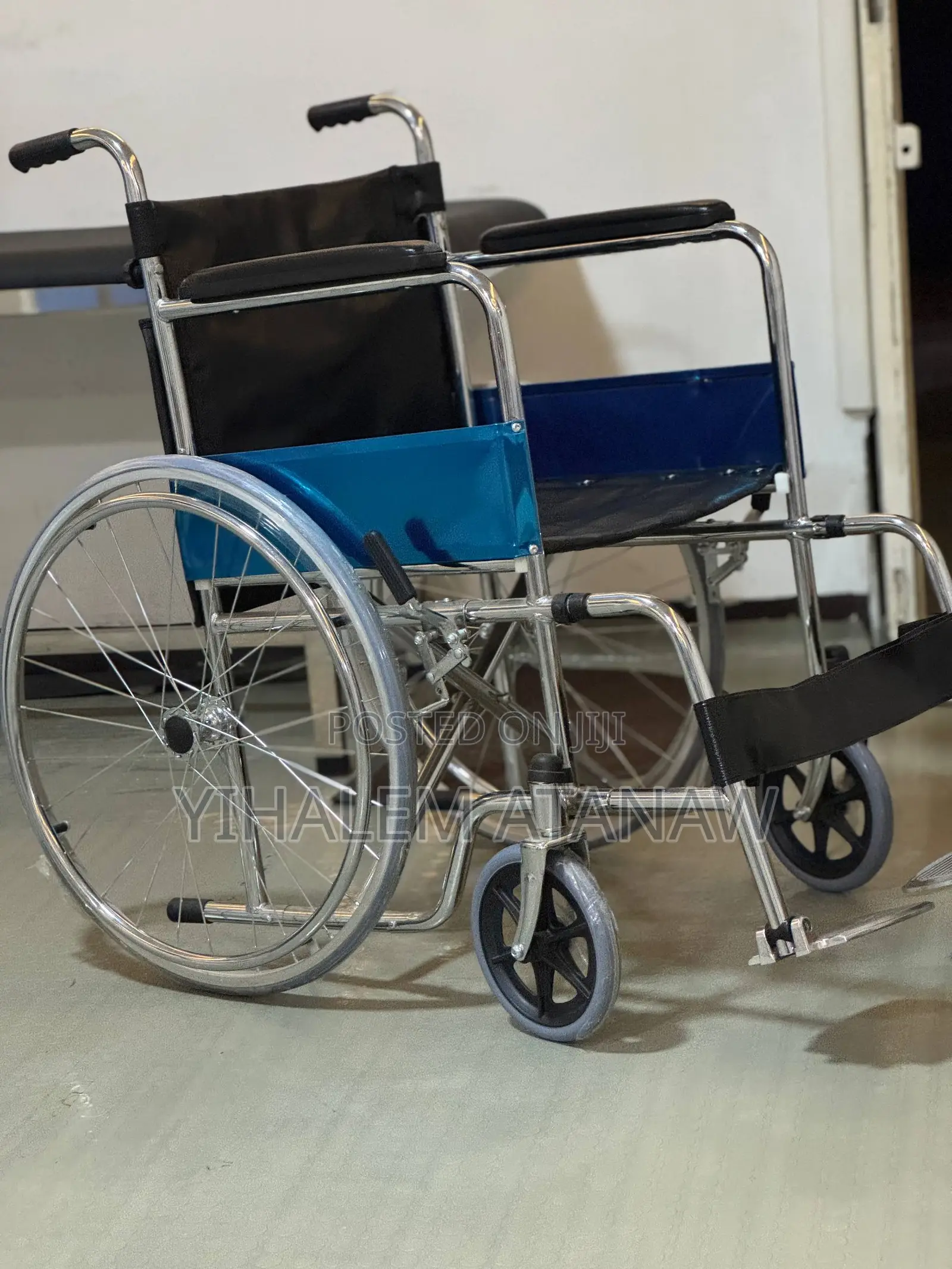 Chrome Steel Folding Manual Basic Wheelchair With Foldable Backrest