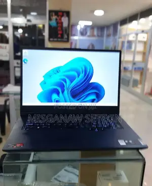 New Laptop Lenovo Legion 5 16GB AMD Ryzen 7 SSD 1T