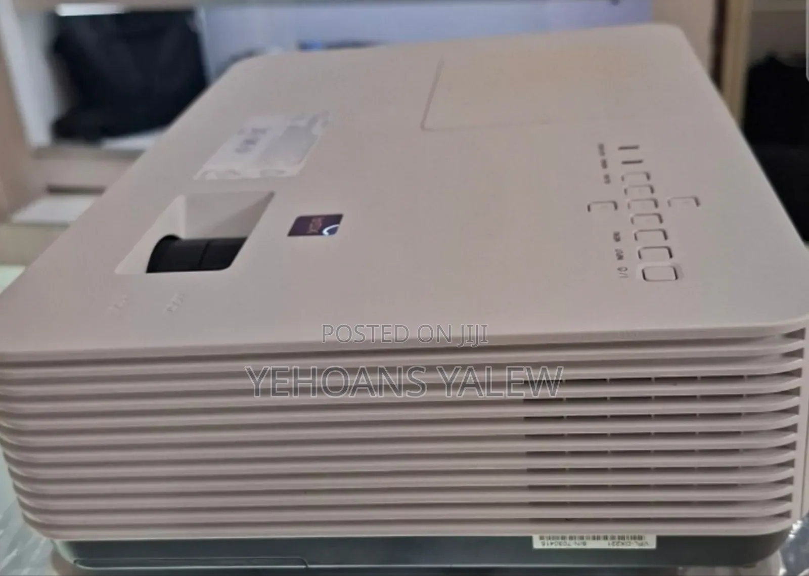 3new Arrival 
Sony VPL-Dx221 Projector 
1 Piece Remains 
Resoluti