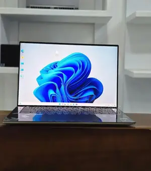 Photo - New Laptop Dell XPS 15 32GB Intel Core I9 SSD 1T