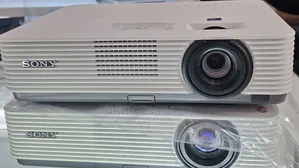 Photo - New Arrival 
Sony VPL-Dx221 Projector 
1