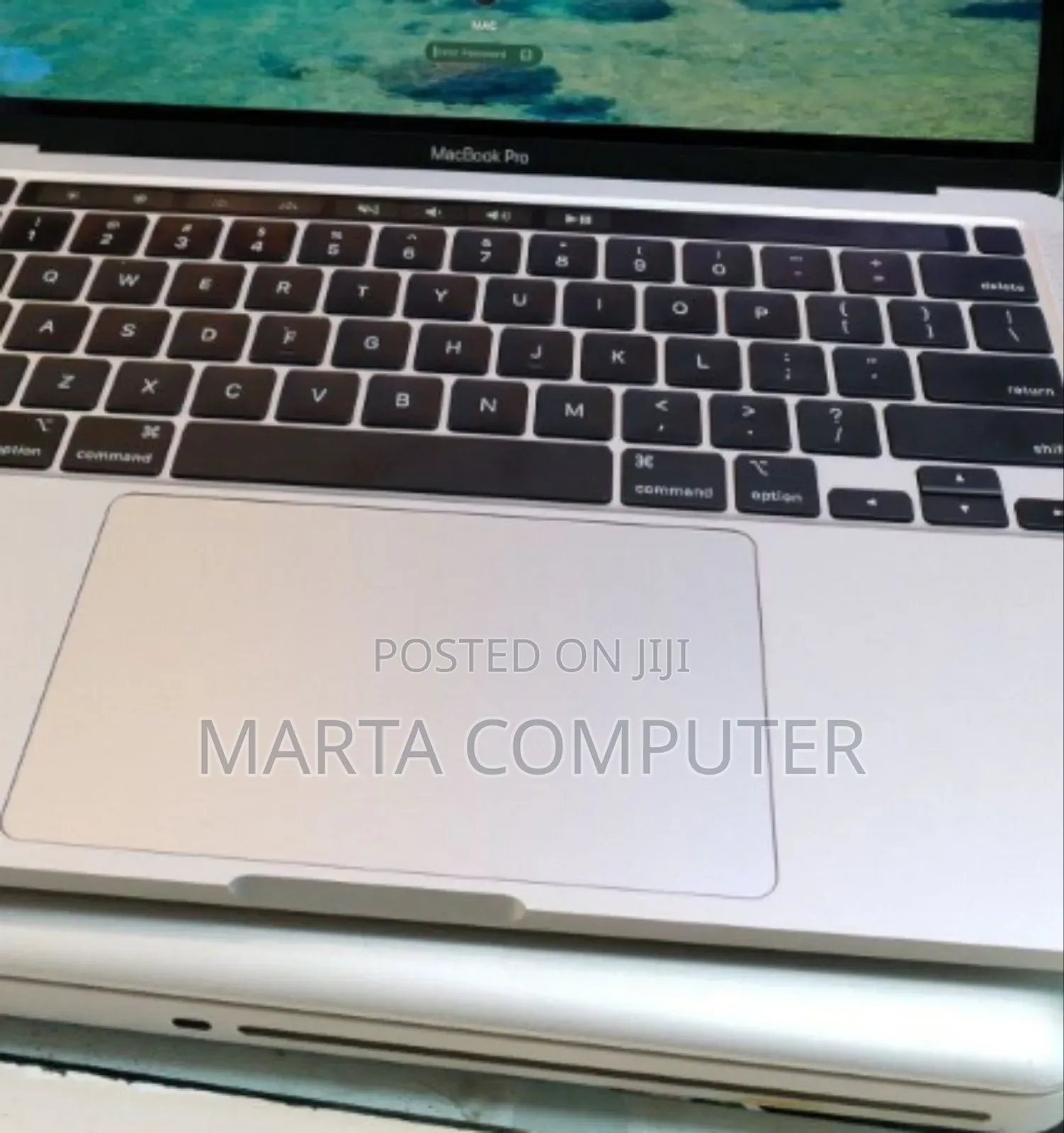 New Laptop Apple MacBook Pro M1 16GB Intel Core I7 SSD 512GB