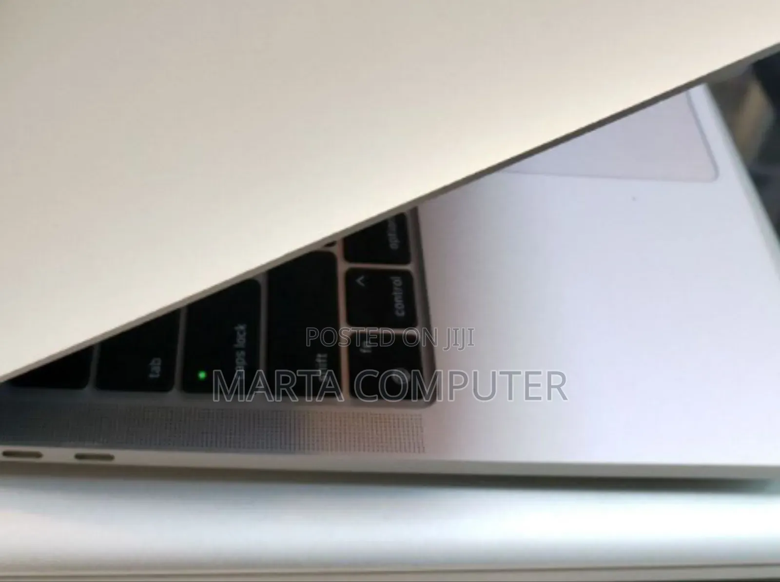 New Laptop Apple MacBook Pro M1 16GB Intel Core I7 SSD 512GB