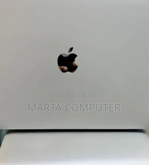 New Laptop Apple MacBook Pro M1 16GB Intel Core I7 SSD 512GB