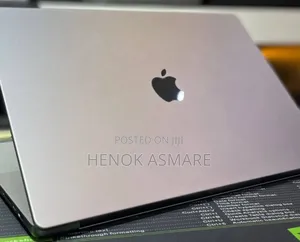 New Laptop Apple MacBook 64GB Apple M1 SSD 1T