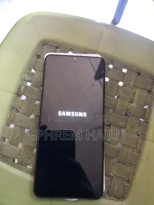 Photo - Samsung Galaxy A12 64 GB Black