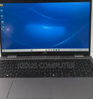 New Laptop Dell Precision 5540 16GB Intel Core Ultra 7 SSD 1T