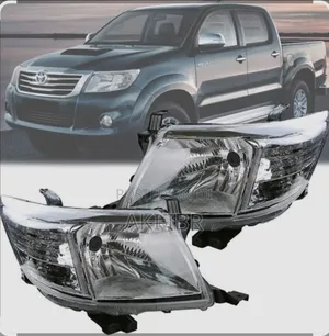 Photo - Head Lamp 2010-15 Hilux Made in P.R.C