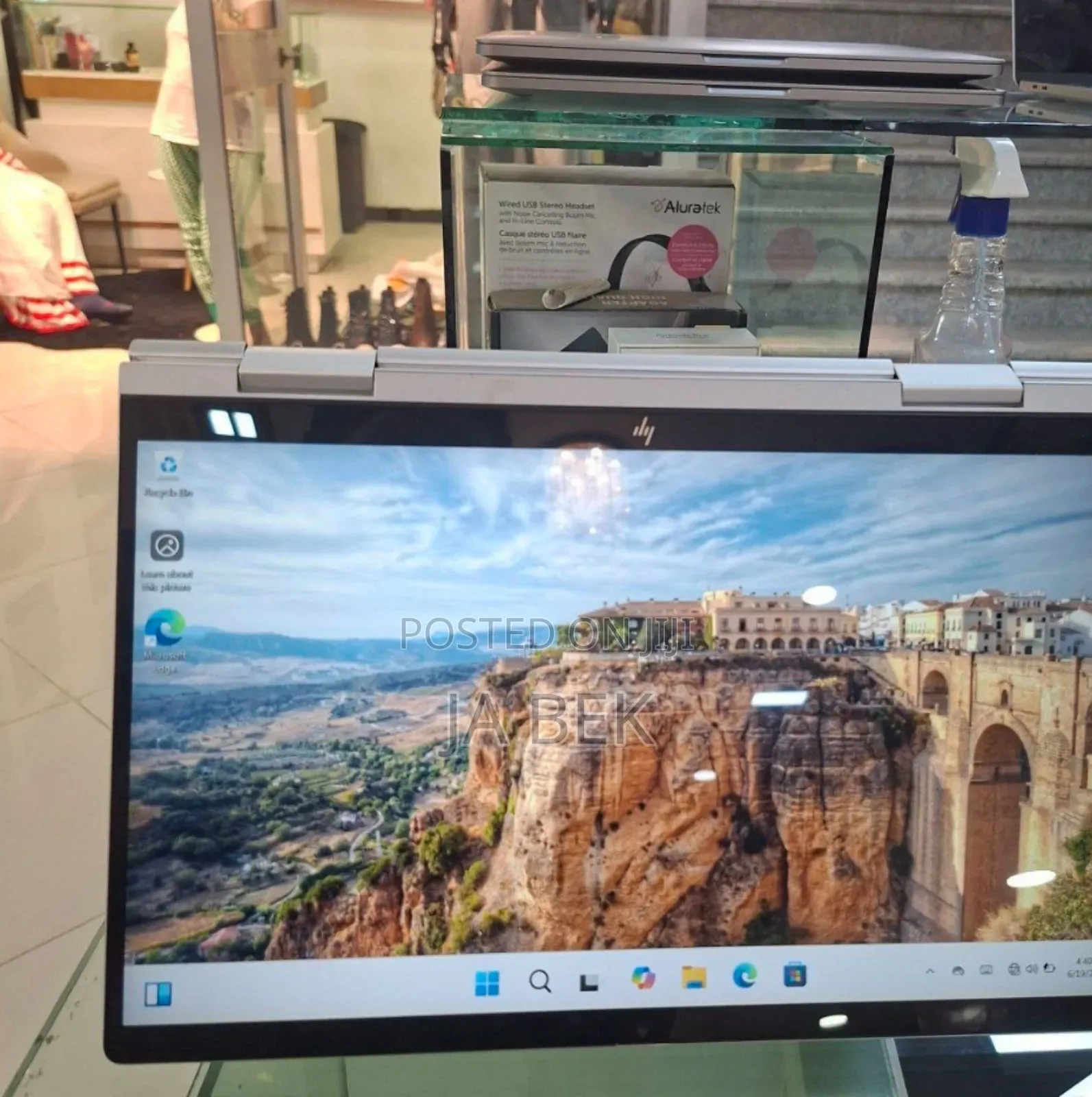 New Laptop HP Envy X360 8GB Intel Core 5 SSD 512GB