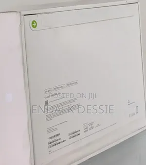 New Laptop Apple MacBook Air 16GB Apple M4 SSD 256GB